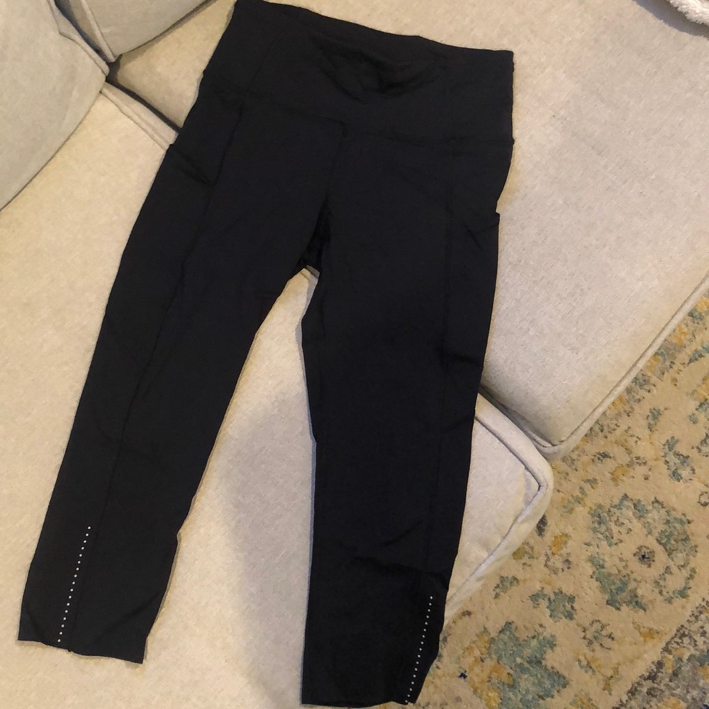 Brand new lululemon crop leggings! Worn once!
